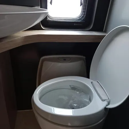 Ysm Karavan Kamp مكان تخييم